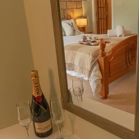 The Old Post Office, Rosedale Hotel